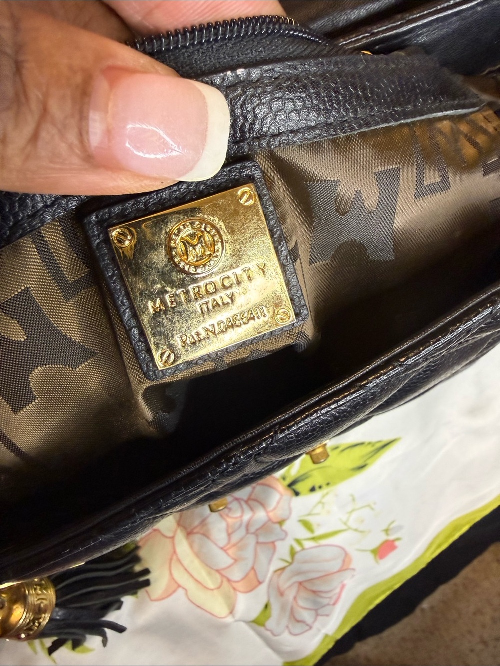 Metrocity Italy Quilted Leather Crossbody Bag – Black & Gold - Picture 14 of 16